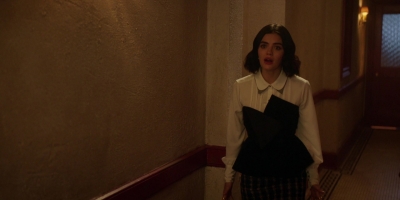 Katy_Keene_S01E12_Chapter_Twelve_Chain_of_Fools_1080p_AMZN_WEB-DL_DDP5_1_H_264-KiNGS_1495.jpg