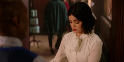 Katy_Keene_S01E13_Chapter_Thirteen_Come_Together_1080p_AMZN_WEB-DL_DDP5_1_H_264-KiNGS_0093.jpg