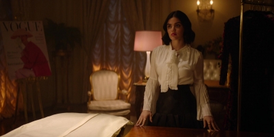 Katy_Keene_S01E13_Chapter_Thirteen_Come_Together_1080p_AMZN_WEB-DL_DDP5_1_H_264-KiNGS_0401.jpg