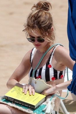 HQ
