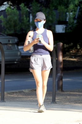 Lucy020820-008.jpg