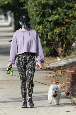 Lucy030121-002.jpg
