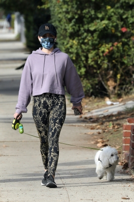 Lucy030121-007.jpg