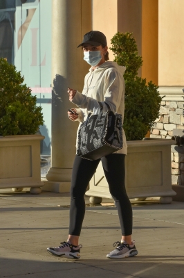 Lucy040121-020.jpg
