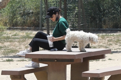Lucy040620-007.jpg