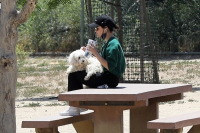 Lucy040620-011.jpg