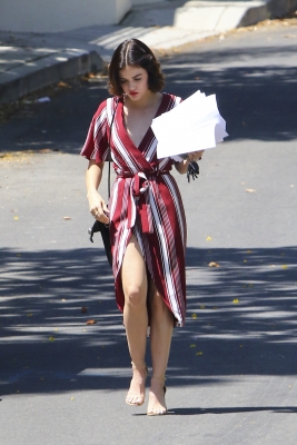 HQ
