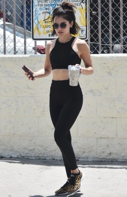 HQ
