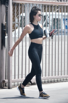 HQ
