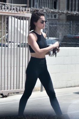 HQ
