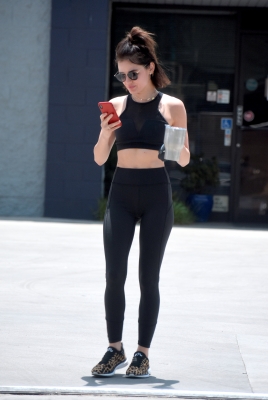 HQ

