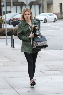 Lucy1201-024.jpg