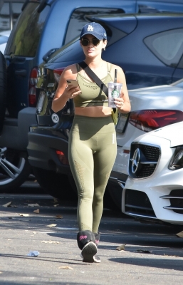 Lucy210920-005.jpg