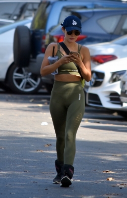Lucy210920-008.jpg