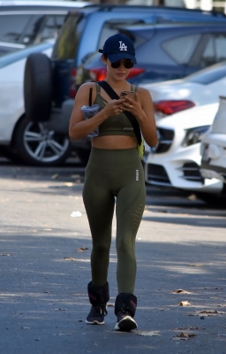 Lucy210920-009.jpg