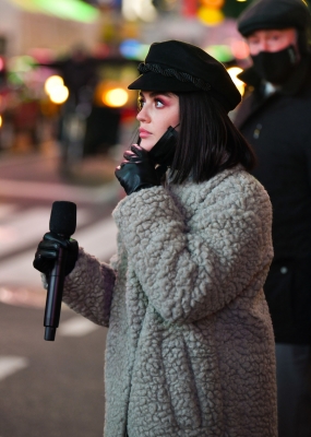 Lucy291220-022.jpg