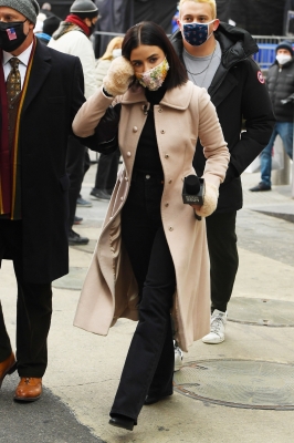 Lucy301220-003.jpg
