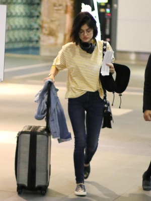 LucyCatchesAnFlight-023.jpg