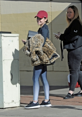 HQ
