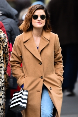 HQ
