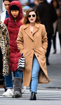 HQ
