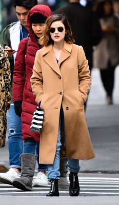 HQ
