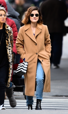 HQ
