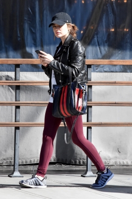 HQ
