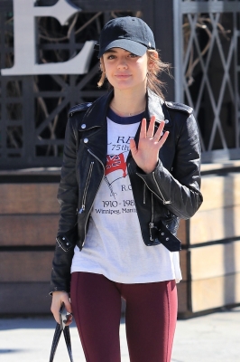 HQ
