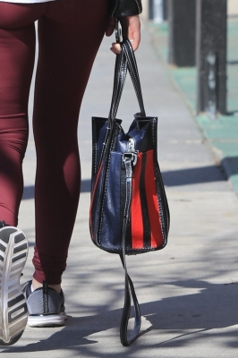 HQ
