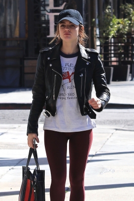 HQ
