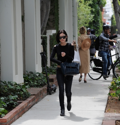HQ
