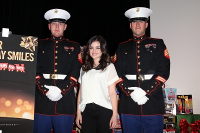 Lucy_Hale_visited_batteries_as_part_of_the_Duracell_Power_Holid_283129.JPG