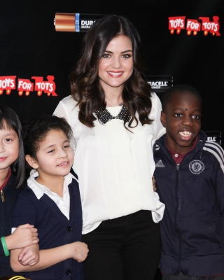 Lucy_Hale_visited_batteries_as_part_of_the_Duracell_Power_Holid_283629.JPG
