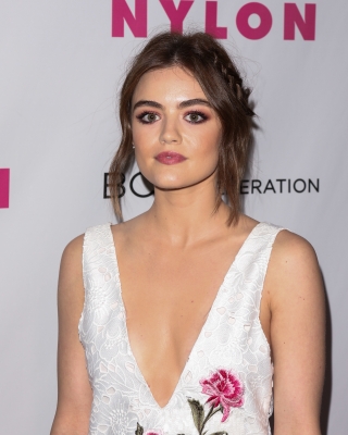 HQ
