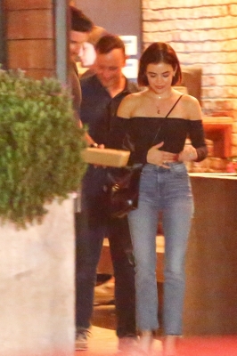 HQ
