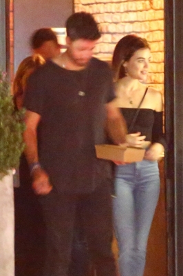 HQ
