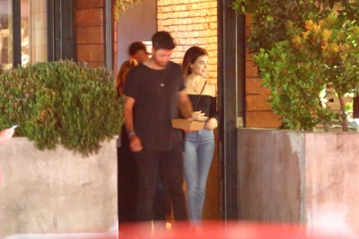 HQ
