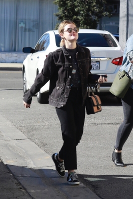 HQ
