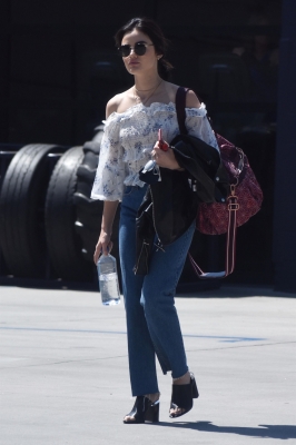 HQ
