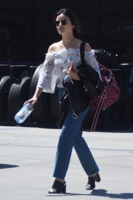 HQ
