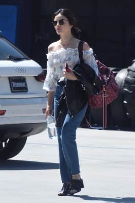 HQ
