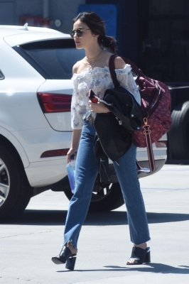 HQ
