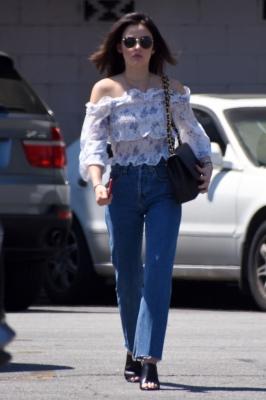 HQ
