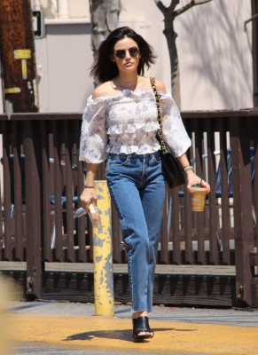 HQ
