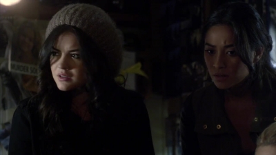 PLL_S04E01_720p_JACK_Up_DownloadSeriesHere_0551.jpg