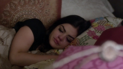 PLL_S04E06_720p_JACK_Up_DownloadSeriesHere_1889.jpg