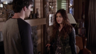 PLL_S04E18_720p_JACK_Up_DownloadSeriesHere_1473.jpg