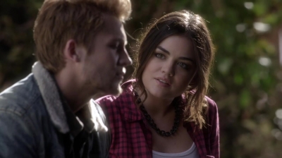 PLL_S04E22_720p_JACK_Up_DownloadSeriesHere_1146.jpg