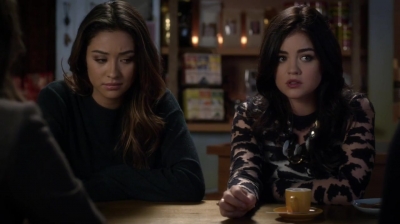 PLL_S04E23_720p_JACK_Up_DownloadSeriesHere_0106.jpg
